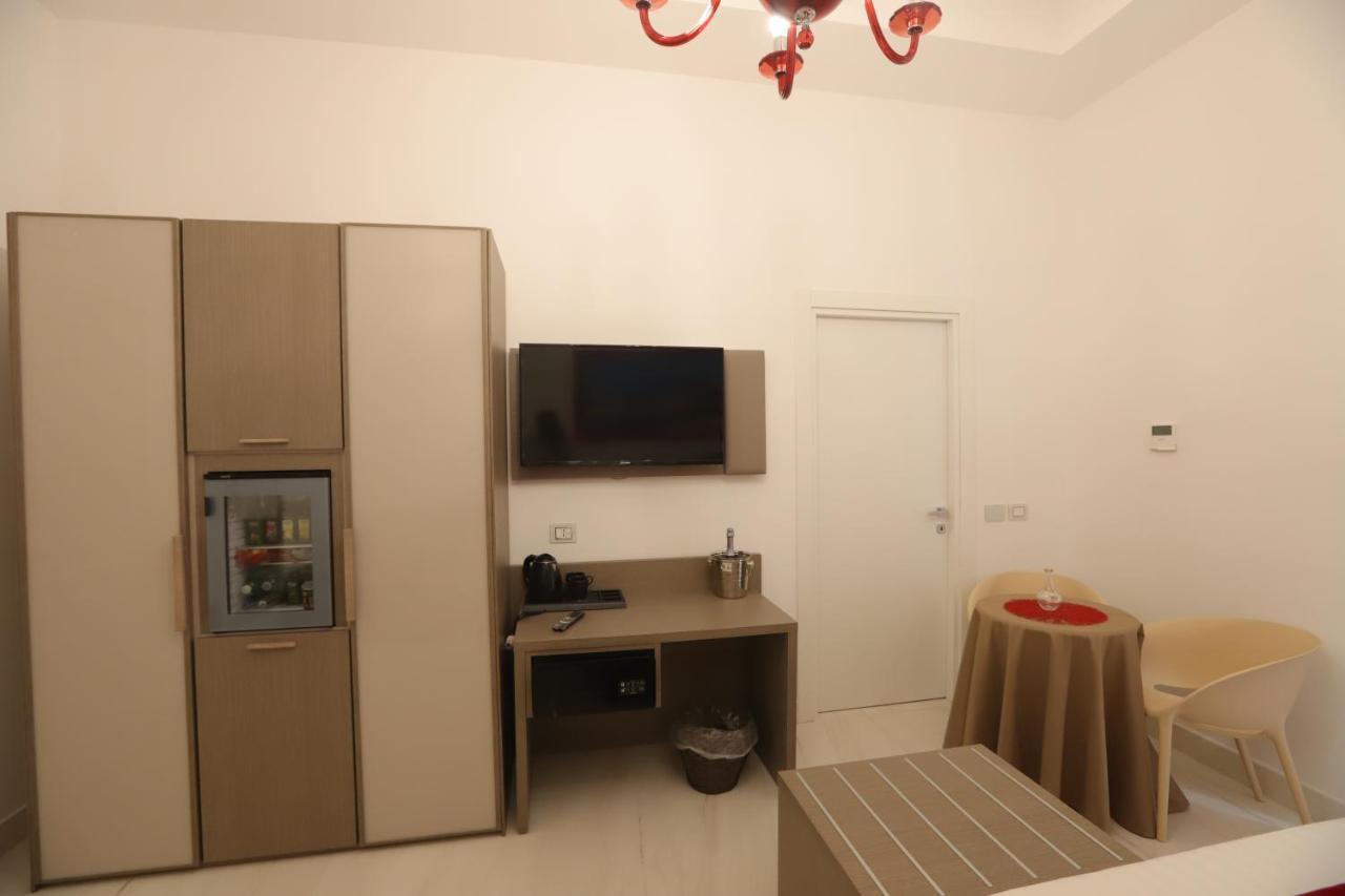 Mecla Suites Наполи Екстериор снимка