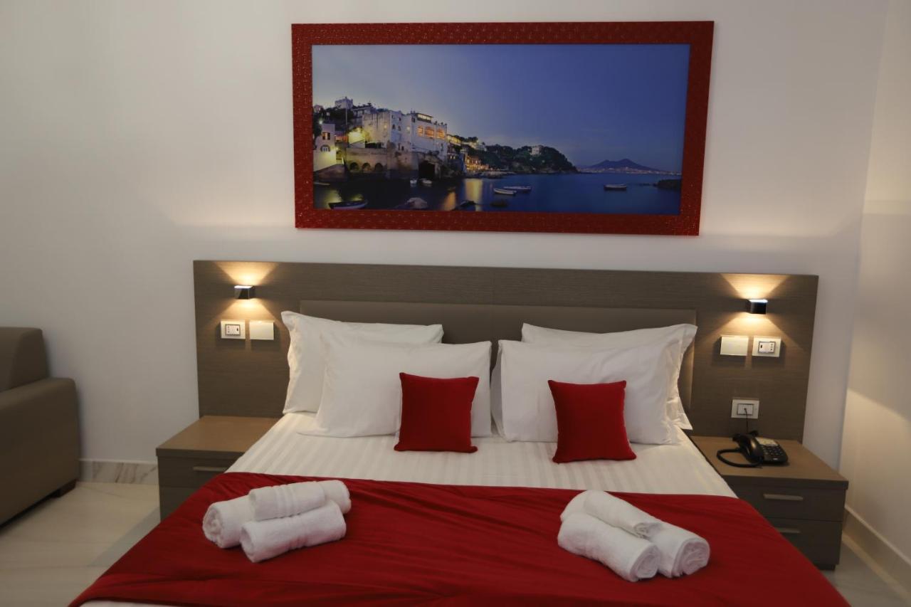 Mecla Suites Наполи Екстериор снимка