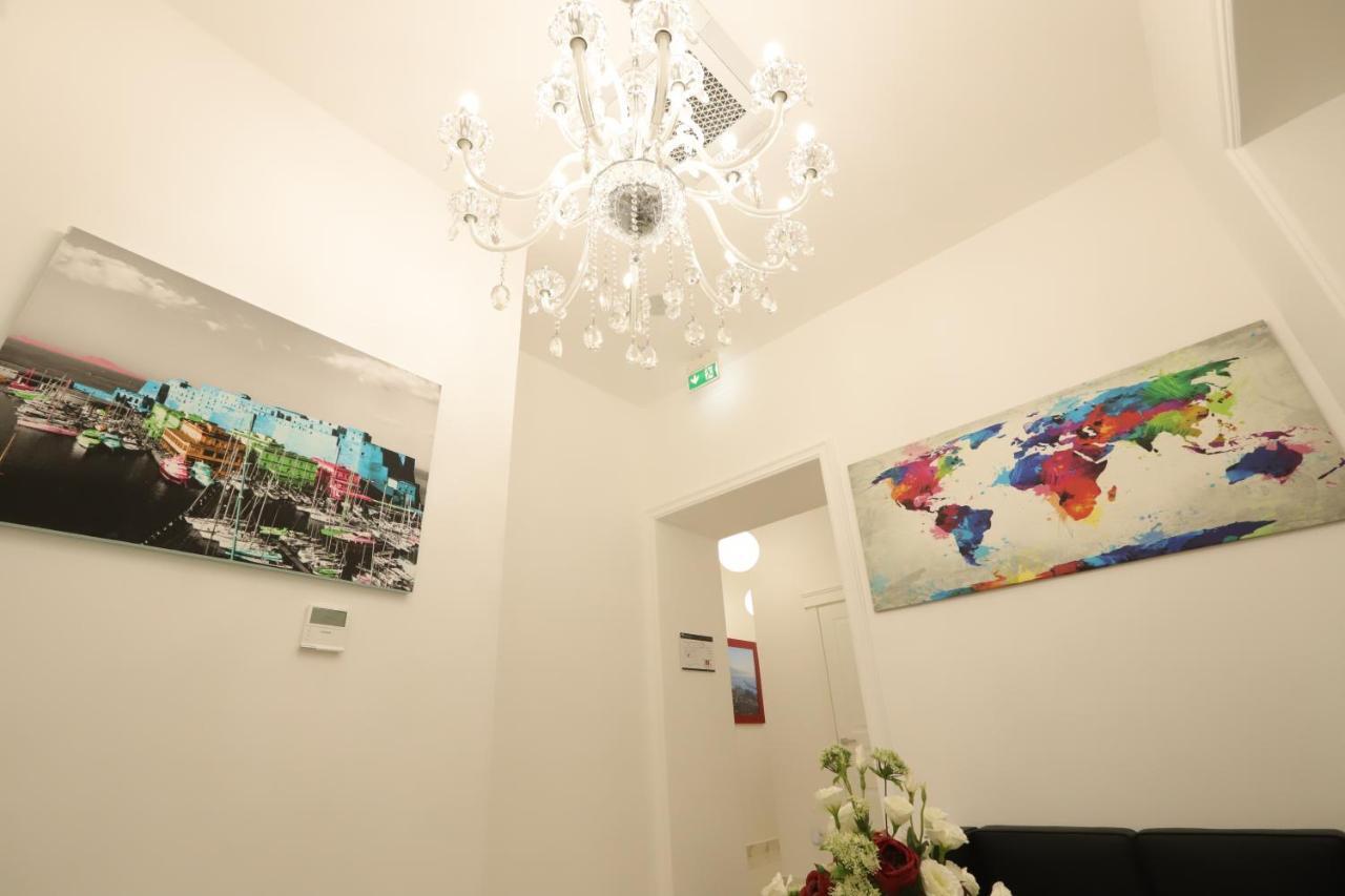 Mecla Suites Наполи Екстериор снимка